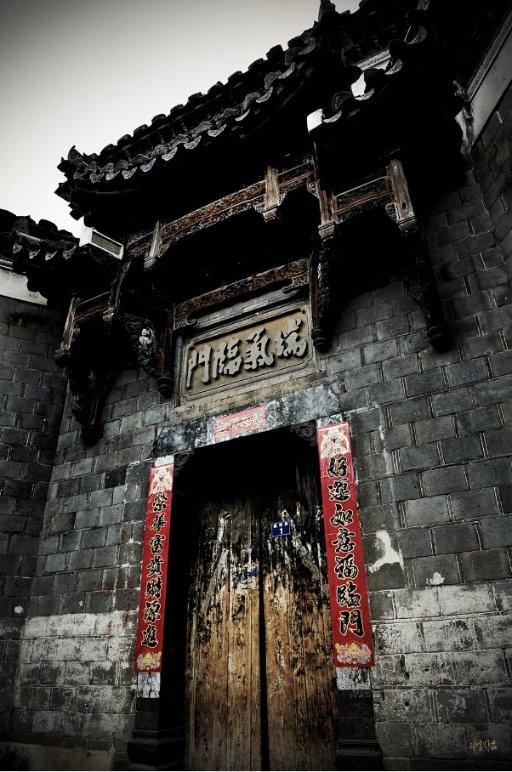 机构:黄金可能面临看涨波动突破情景